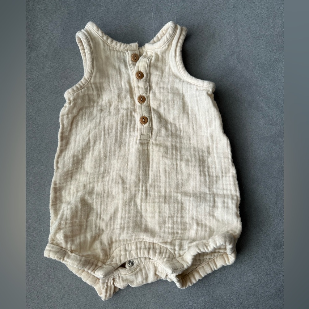Old Navy - Unisex - off-white Romper - 6-12Months